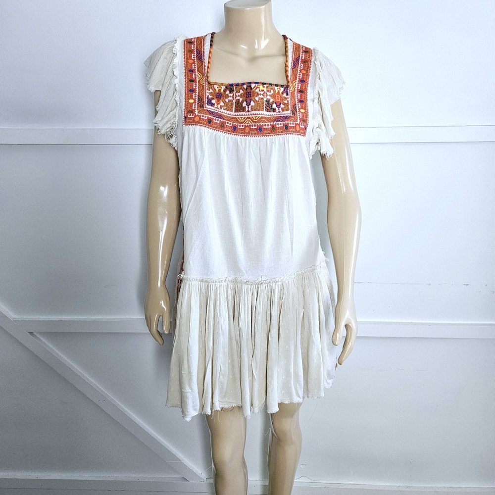 Free People Ivory Embroidered Boho Mini Dress Flutter Sleeve Open Back Size M